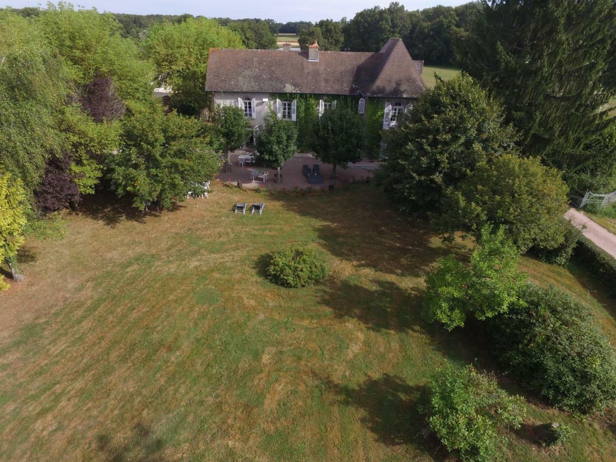 Montbeugny Le Domaine Du Mijarnier B&B 외부 사진